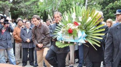 En su aniversario, Comodoro recibi� anuncios por 100 millones de pesos