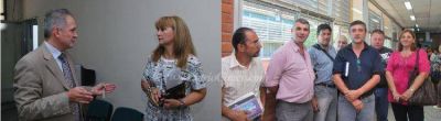 Aunque en disconformidad con la oferta salarial, 12 gremios docentes iniciar�n las clases el martes