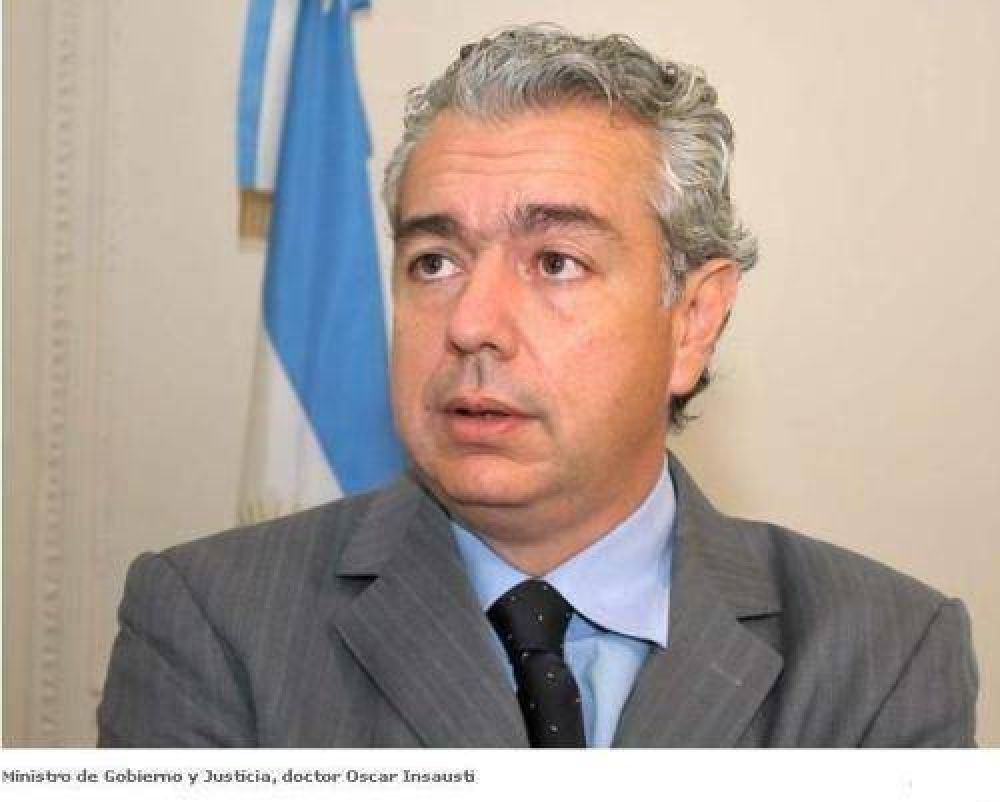 Insausti "Estamos en una instancia de di�logo fruct�fero con los Gremios"