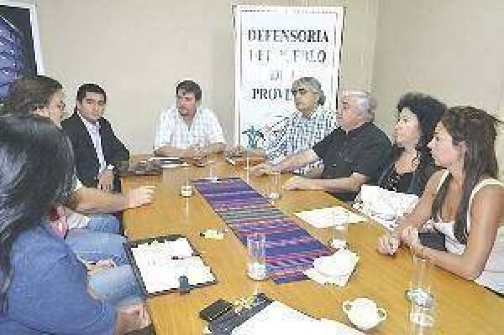 Reuni�n de Conciencia y Acci�n Ciudadana con el defensor del Pueblo