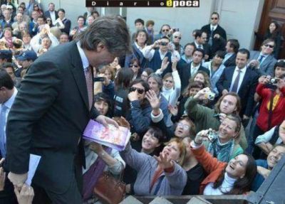 Boudou har� escala en Corrientes para llegar despu�s a Yapey�