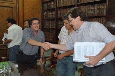 Gremios acordaron con Educaci�n y habr� clases