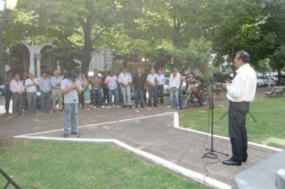 Agrupaciones pol�ticas recordaron la primera elecci�n de Juan D. Per�n