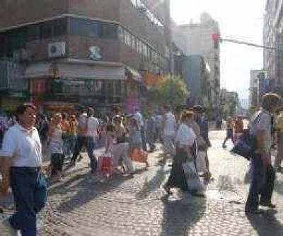 Los tucumanos compran cada vez menos con tarjeta.