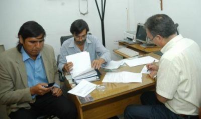 Saadi intent� presentar lista por fuera de la alianza.