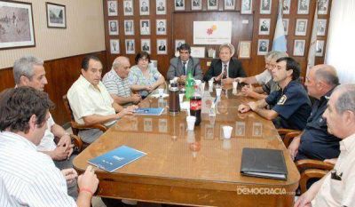 Preocupados por la seguidilla de robos, comerciantes se reunieron con autoridades