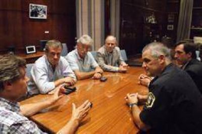 Pulti mantuvo una reuni�n de trabajo con el nuevo jefe de la Polic�a