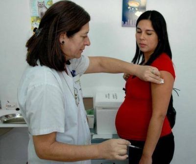 Salud Municipal contin�a con la aplicaci�n gratuita de la Vacuna Triple Acelular