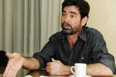 Mientras Catamarca sufr�a la falta de energ�a el diputado Molas presentaba un proyecto para crear una embajada en Azerbaiyan
