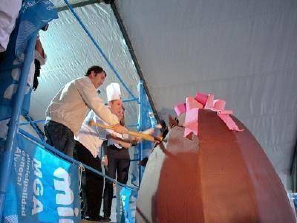 MIRAMAR: PREPARAR�N EL HUEVO DE PASCUA M�S GRANDE DEL MUNDO