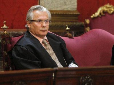 Absolvieron a Garz�n en causa contra el franquismo