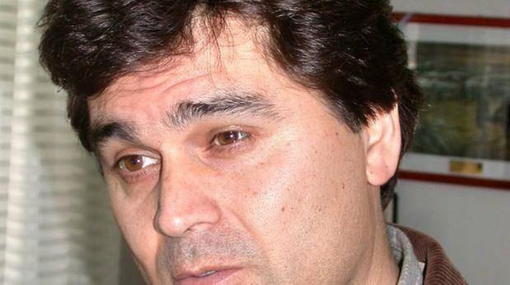 Salazar: en el municipio de R�o Mayo �encontramos un desastre financiero�