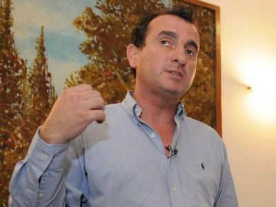 "El paro de los maestros es pol�tico, ma�ana los padres tienen que mandar a los chicos a la escuela"