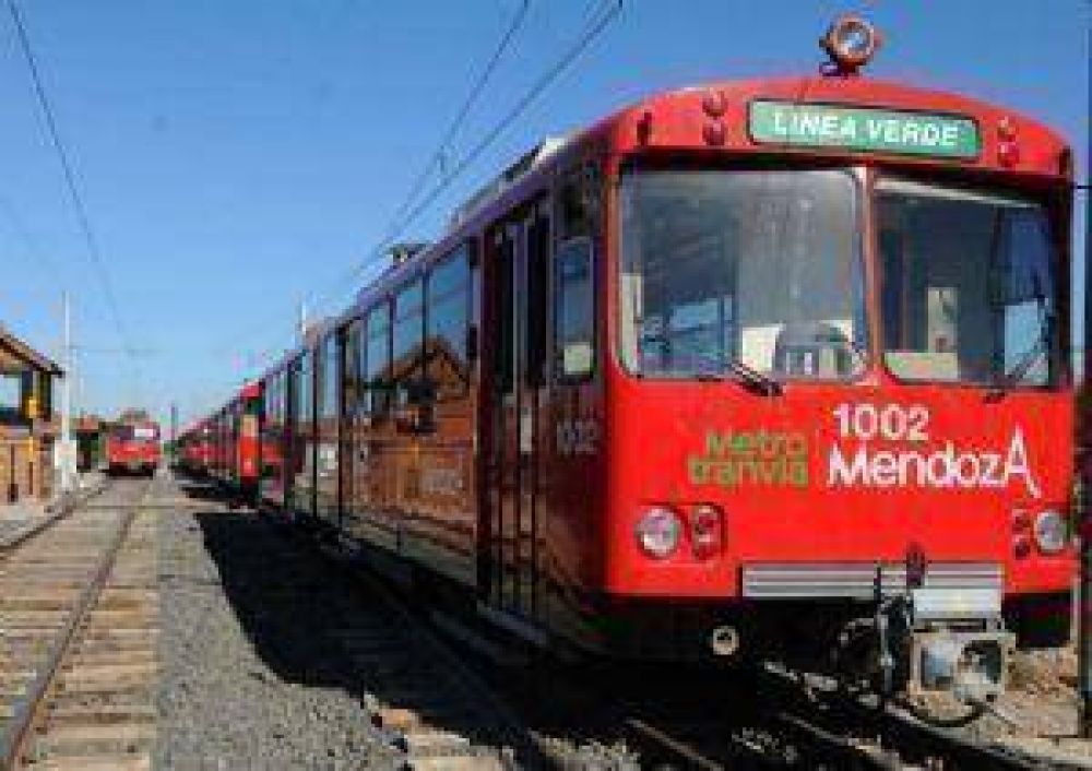 Metrotranv�a: se hace ver, pero reci�n operar� en tres meses