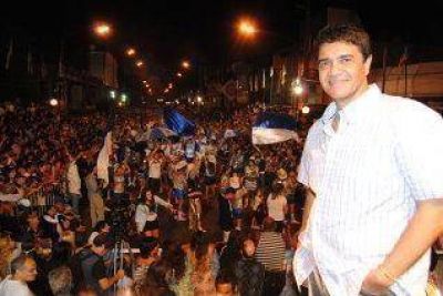 El carnaval en Munro fue multitudinario