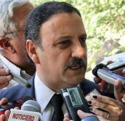 Quintela: �Hay una acci�n deliberada para debilitar a este intendente�