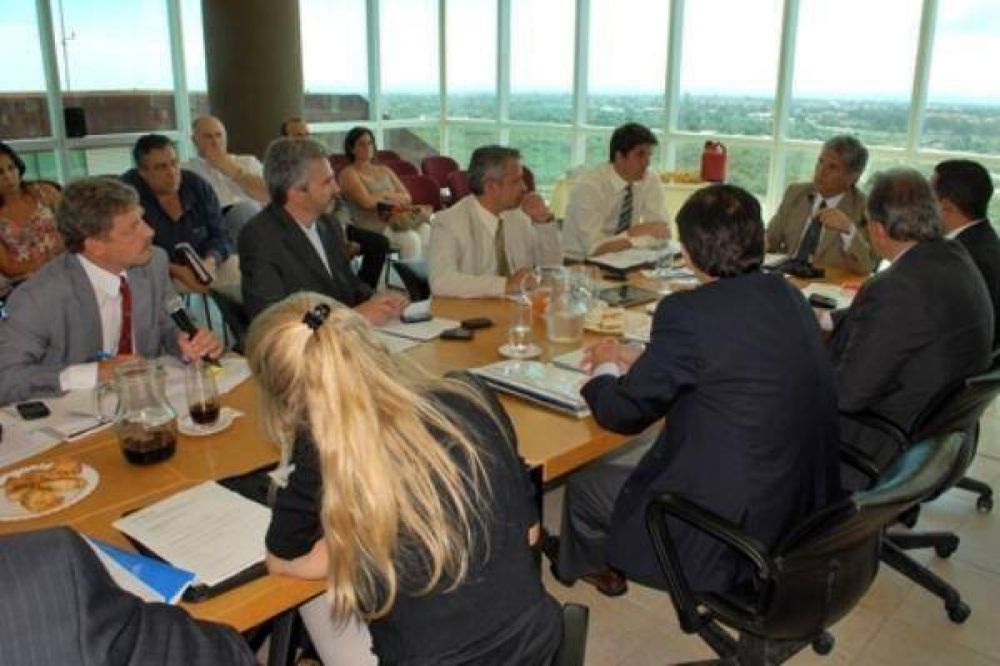 Poggi coordin� una nueva reuni�n de gabinete de ministros 