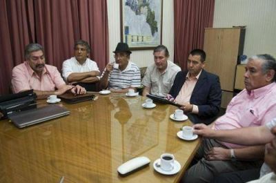 Gordillo con sindicalistas 