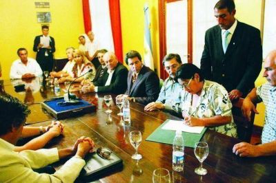 Se firmaron 4 convenios mineros con instituciones y empresas