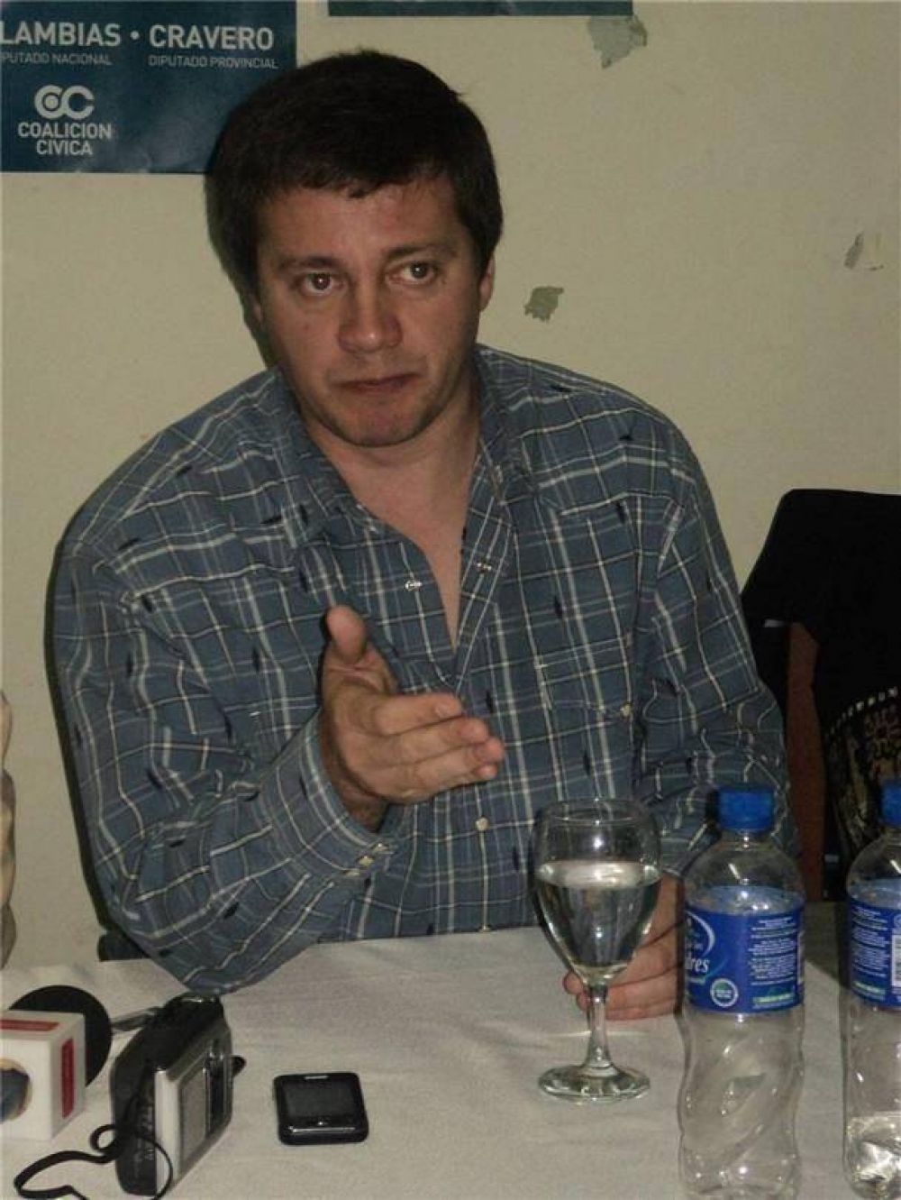 "El juez Oyarbide lav� pruebas de la corrupci�n en el sistema ferroviario"