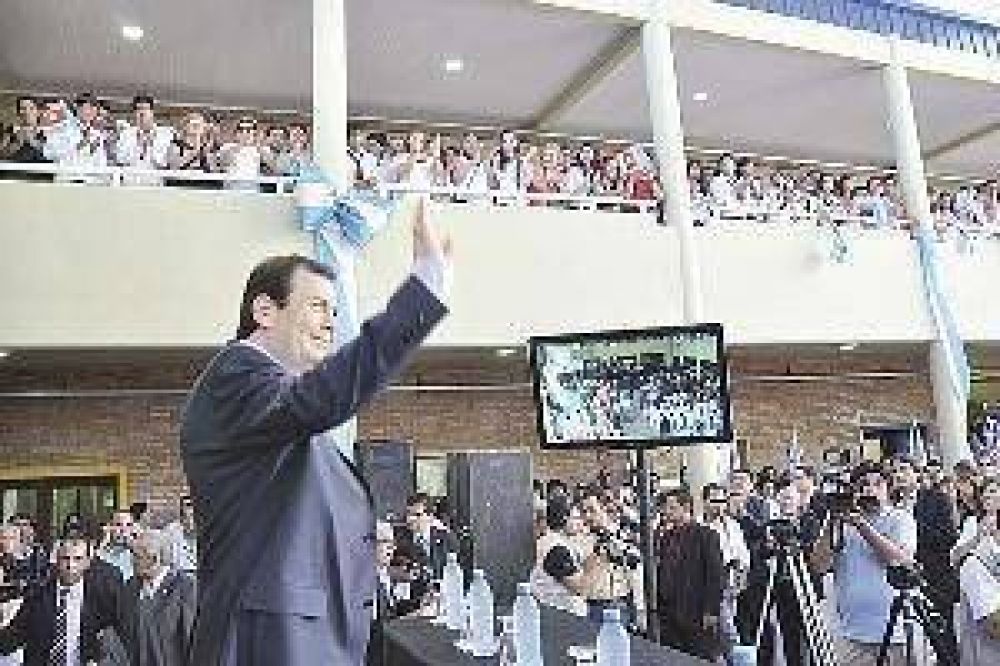 Zamora, al inaugurar el ciclo lectivo 2012: "No hay futuro sin educaci�n"