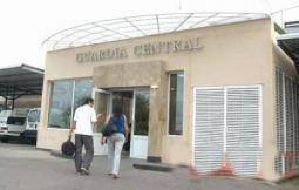 Echaron al director de Guardia del Hospital �Vera Barros�
