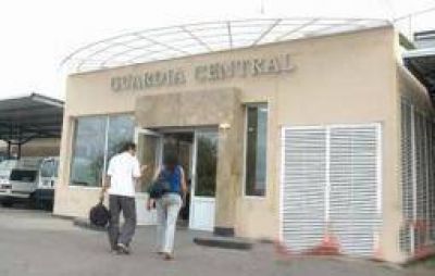 Echaron al director de Guardia del Hospital �Vera Barros�