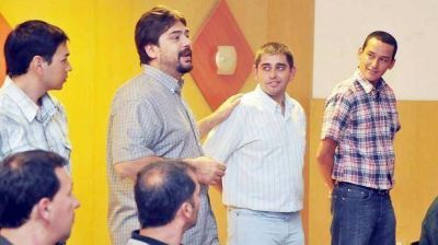 Buzzi ya tiene seguidores j�venes