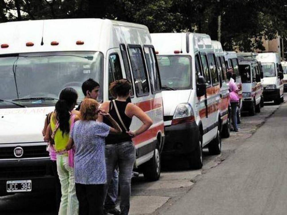 Transportes escolares: hay m�s de 400 sin revisi�n vehicular