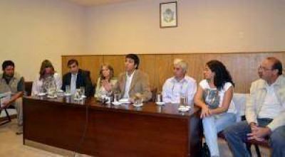 Diputados contra la megaminer�a