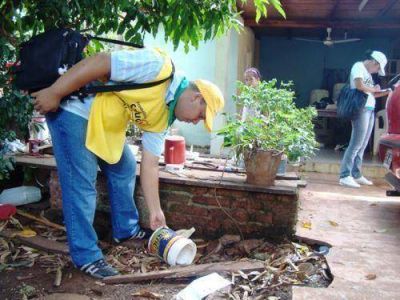 Instan a mantener el alerta en los servicios de salud por el dengue