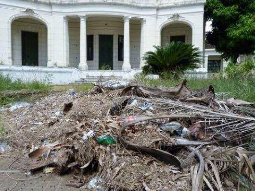 Anuncian que llegar� la soluci�n al Colegio Nacional