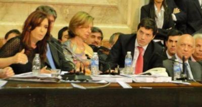 CFK: "Los maestros han quedado atrapados en la l�gica de otro pa�s"