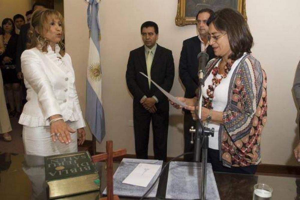 Renunciar�a la Ministra de Salud