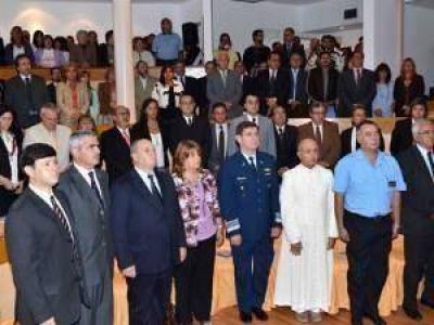 Villa Mercedes: calma y curiosas presencias en el acto de apertura del a�o legislativo