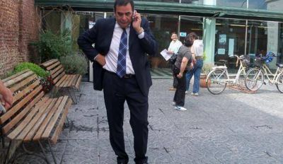 Dos pilarenses se pelean por el destino de la basura porte�a
