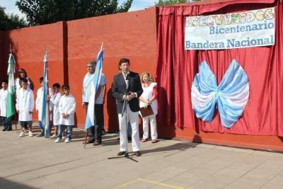 SAN ISIDRO: Posse particip� del acto de inicio del ciclo lectivo 2012 en Boulogne