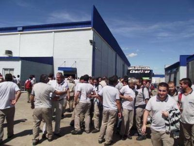 Los empleados de GKN levantaron el paro tras asegurarse que no habr� despidos 