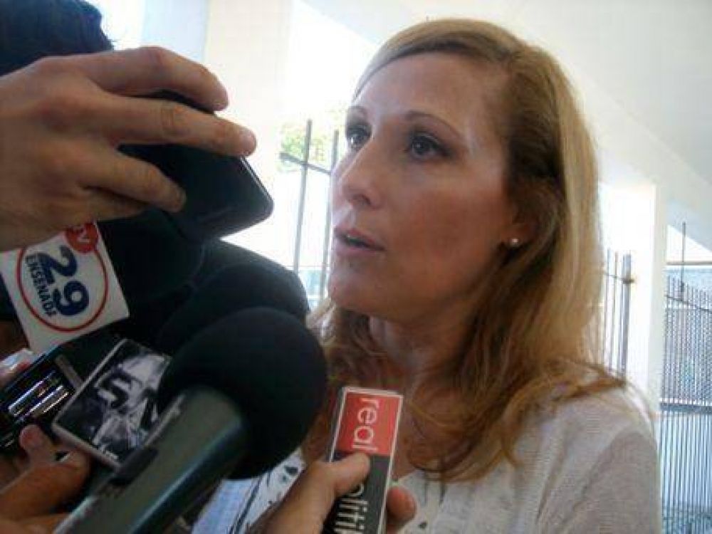 Silvina Gvirtz visit� Ensenada: �Mario Secco est� involucrado en la tarea educativa�
