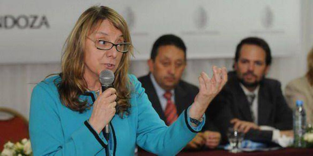 Randazzo y Alicia Kirchner llegaron a Salta para coordinar las tareas de ayuda.