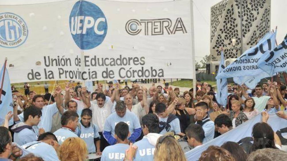 Ctera dice que para por la identidad docente