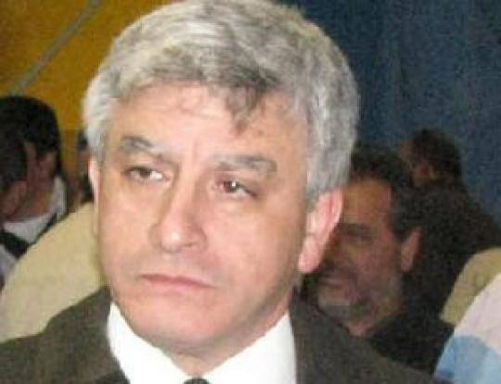 V�l�z defendi� la gesti�n que hizo en Deportes y neg� que no haya rendidos fondos al gobierno nacional 