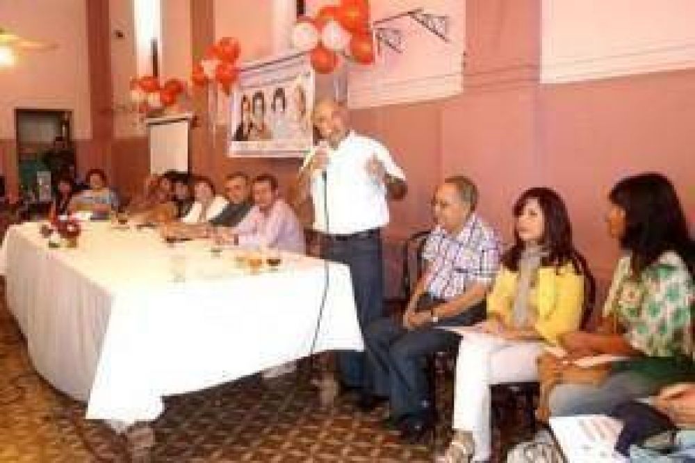 Fiad �si el estado quiere mejorar la educaci�n, no debe minimizar la tarea docente�