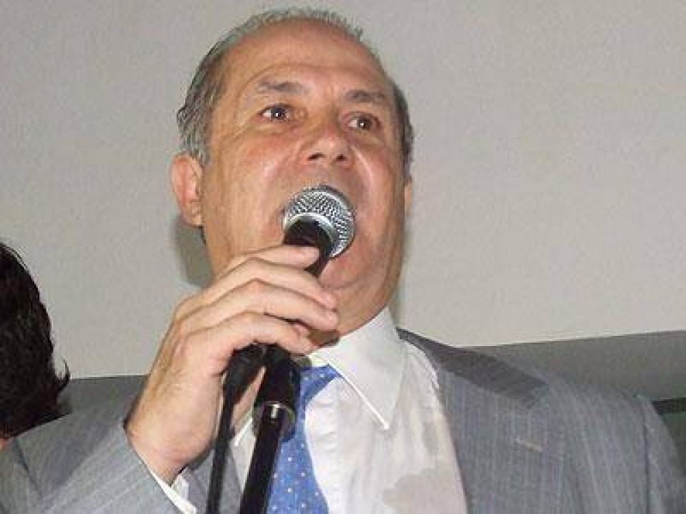 AVELLANEDA: Cacho Alvarez pidi� al peronismo que respalde a Ferraresi