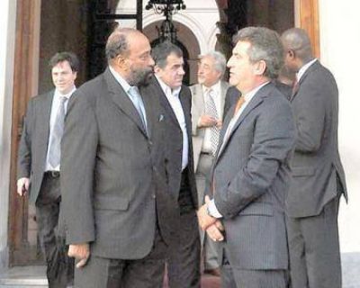 El gobernador y empresarios entrerrianos viajan a Angola