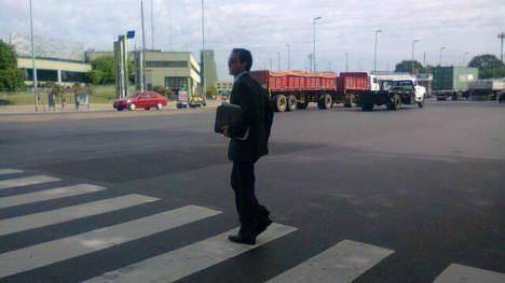 Vanderbroele se present� en Tribunales e intent� hablar con el fiscal