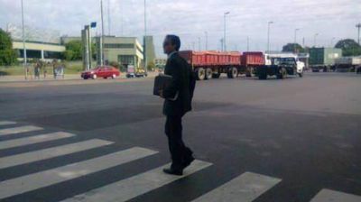Vanderbroele se present� en Tribunales e intent� hablar con el fiscal