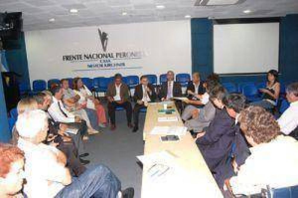 Preocupaci�n De Los Intendentes: Los Municipios Recibir�n Este A�o Unos $900 Millones Menos