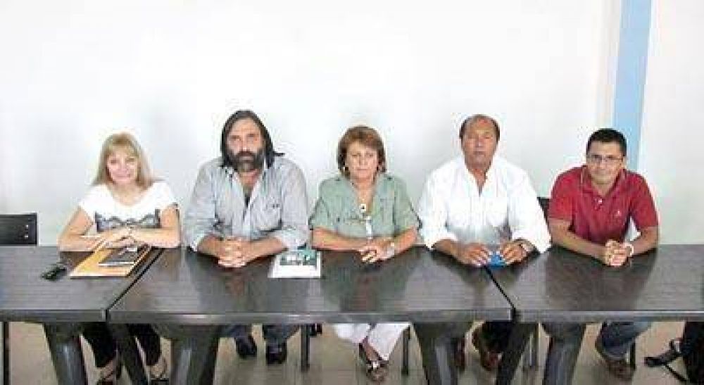 No hubo acuerdo y los docentes ratificaron la huelga de hoy y ma�ana