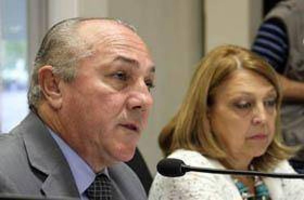 Tebes inaugur� el per�odo de sesiones ordinarias del Concejo
